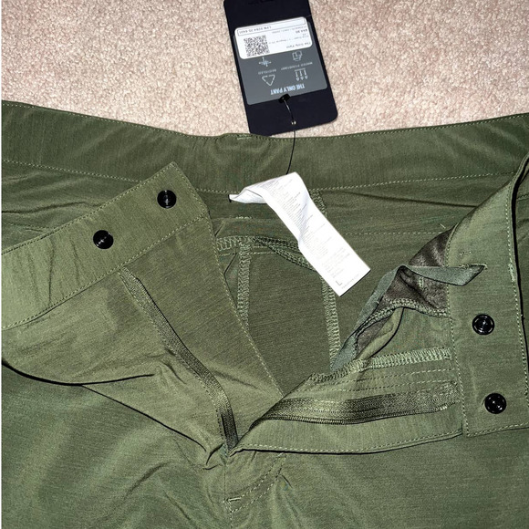 New Fabletics Mens The Only Pant Modern Slim Fit Olive Green size L - Picture 5 of 11